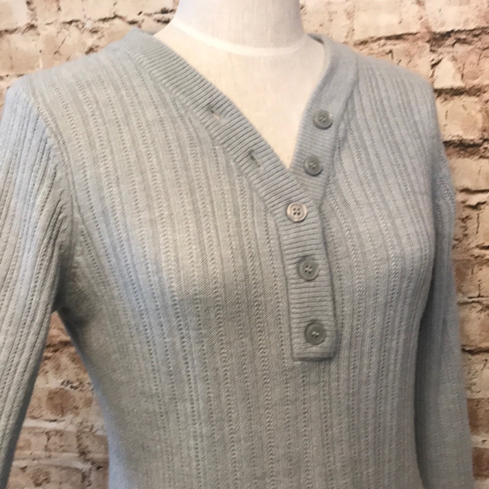 Like new Izod pull over